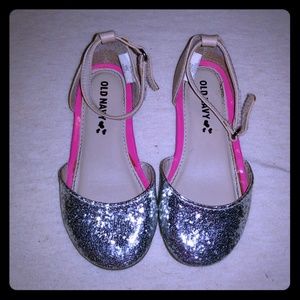 OLD NAVY TODDLER SHOES SIZE 8